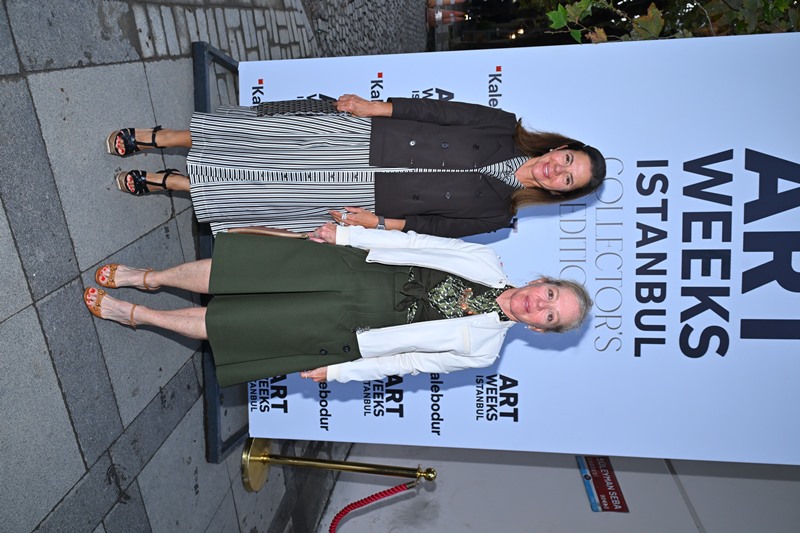 Cemiyet Ve Sanat Dünyas� Akaretler�de Bulu�tu  Türkiye�nin En De�erli Koleksiyonlar�  Artweeks �stanbul Collectors Edisyonu �le �lk Kez Soka�a �ndi!